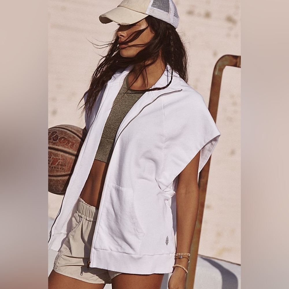 Free People Movement white Good Vibes Zip Up sleeveless sweat jacket, large.